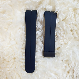 Dây Đồng Hồ Dành Cho Samsung Galaxy Watch 5 Pro - Size Chốt 20mm - Chất Liệu Silicone - Khoá Titanium Từ Tính