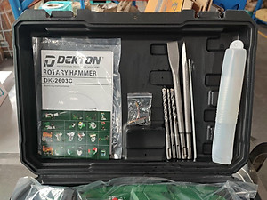MÁY KHOAN ĐỤC BÊ TÔNG 1050W 14MM DEKTON DK-2603C - HÀNG CHÍNH HÃNG