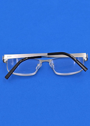 Mắt kính lão 868L inox - phù hợp cho cả nam và nữ