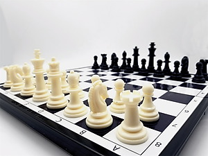 Bộ Cờ Vua Theo Tiêu Chuẩn Quốc Tế Nam Châm Sato BENRIKIDS-CV Hàng Việt Nam