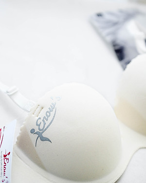 Áo ngực Enow's chính hãng cúp ngang, mút vừa