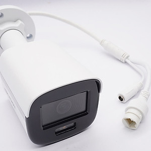 Camera ip thân 2.0MP ColorVu Hikvision DS-2CD1027G0-L có màu ban đêm, chống bụi và nước: IP67,hỗ trợ chức năng cấp nguồn qua Ethernet PoE. Hàng chính hãng