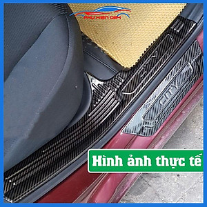 Bộ nẹp bước chân trong ngoài vân Cacbon xe City 2021 chống trầy làm đẹp ô tô