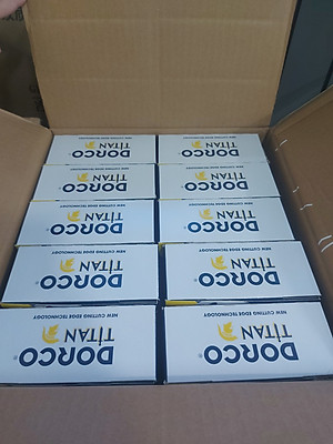 Vỉ 100 lưỡi lam DorcoTitan màu xanh (Lưỡi lam STL300)