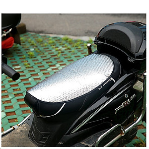 Thảm bọc phủ yên xe máy chống nóng hiệu quả - 59 x 36 cm