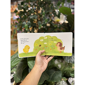 Bạn Của Gà Con - Sách Bố Mẹ Chơi Cùng Con