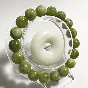 Vòng tay chuỗi hạt ngọc Việt Nam màu xanh đá cẩm thạch ngọc serpentine cho người mệnh Hỏa và mệnh Mộc