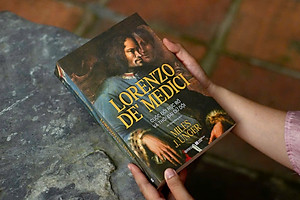 LORENZO DE’ MEDICI: Cuộc Đời Rực Rỡ Và Thời Đại Dữ Dội - Miles J. Unger