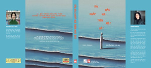 Sách Rải Rác Khắp Nơi Trên Mặt Đất