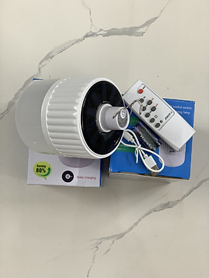 Đèn led KG62 tích điện năng lượng mặt trời siêu sáng, ánh sáng trắng có remote điều khiển và tấm pin năng lượng mặt trời / thích hợp đi vườn, cắm trại, picnic , khi nhà cúp điện 120w- Hàng chính hãng