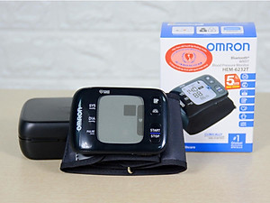 Máy Đo Huyết Áp Cổ Tay Cao Cấp Omron HEM 6232T - Thương Hiệu Số 1 Thế Giới