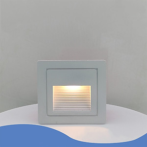 Đèn tường LED DAIKA gắn chân tường, chân cầu thang bền, đẹp chống nước.