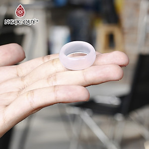 Nhẫn nữ đá mã não trắng mệnh thủy, kim - Ngọc Quý Gemstones