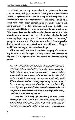 Sách Freakonomics : A Rogue Economist Explores the Hidden Side of Everything (Revised Edition Includes New Material)