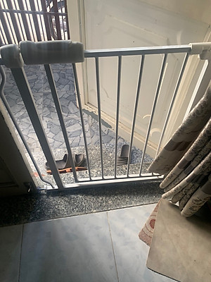 Thanh chắn cửa/ cầu thang Umoo Không cần Khoan đục, hàng nhập khẩu chính hãng, an toàn cho Bé