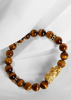 Vòng tay đá mắt hổ charm tỳ hưu bạc bọc vàng 24k Ngọc Quý Gemstones