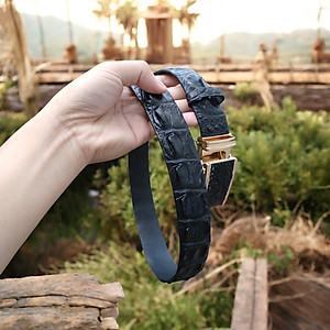 Thắt lưng da cá sấu có gù rất đẹp. DA CÁ SẤU THẬT 100%. Kích thước chuẩn 3.5x120cm phù hợp với cả quần tây và quần jean