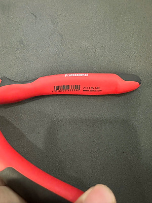 Kìm cắt chuyên nghiệp 180mm Wiha 43339