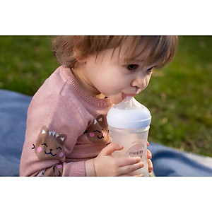 Bình sữa mô phỏng tự nhiên mới hiệu Philips Avent  cho trẻ từ 3 tháng tuổi (330ml-đơn)_SCY906.01