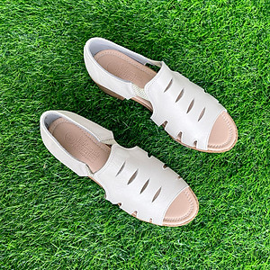 Giày sandal nữ gót vuông 4cm da bò hở mũi Trường Hải 2 màu đen, trắng SD145