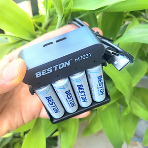 Bộ 4 pin sạc AA Beston 2200mwh chuẩn 1.5V kèm sạc M7031 mẫu mới Sạc nhanh Tự ngắt- Hãng nhập khẩu
