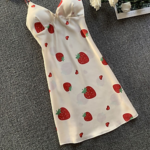 Q121 Váy ngủ lụa hai dây dâu tây kèm mút ngực sexy  - Đầm ngủ lụa dâu tây gợi cảm - Váy ngủ