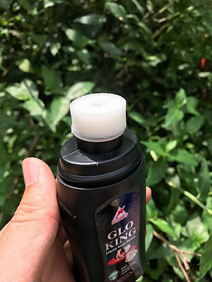 1 chai xi đánh giày Gloking, dạng lỏng dễ dàng ngấm sâu làm mềm và làm bóng da.