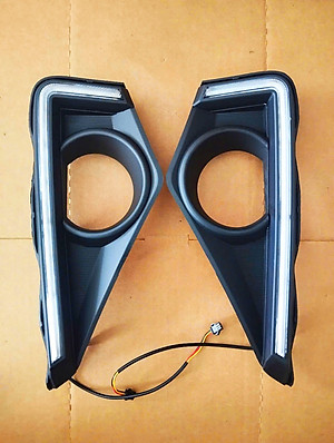 Bộ Đèn Led Ban Ngày DRL Đổi Màu Báo Rẽ Cho Toyota Veloz (2018-2024)