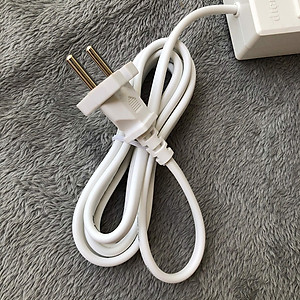 Ổ cắm Điện Quang ĐQ 001A-02 (2 lỗ dây 5 mét)