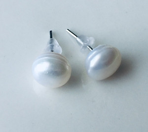 Combo Hoa Tai Ngọc Trai Thiên nhiên, kèm bản PHOTOCOPY giấy KIỂM ĐỊNH SJC và Túi Nhung.