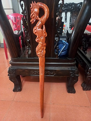 Gậy batong dành cho người già bằng gỗ hương đá