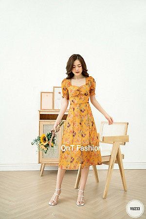 QnT Fashion 25 là thương hiệu thời trang hàng đầu tại Việt Nam. Với sự kết hợp giữa nét truyền thống và sự đổi mới, từ kiểu dáng cho đến chất liệu, QnT Fashion 25 sẽ mang đến cho bạn những thiết kế đầy sáng tạo và phong cách, giúp bạn tỏa sáng trong mọi dịp.