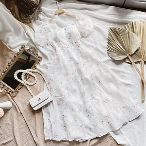 Váy hoa nhí cổ vuông tiểu thư - váy trắng hoa nhí hàn quốc