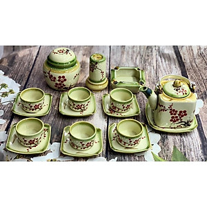 Bộ ấm trà + phụ kiện, men dong, họa tiết vẽ thủ công. Gốm sứ Bát Tràng.