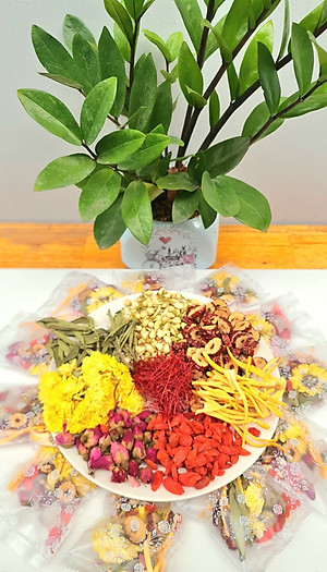 Trà Dưỡng Nhan Saffron Tea 7 Ngày Giúp Giữ Dáng Đẹp Da Giảm Mụn Ngừa Nếp Nhăn Ngủ Ngon