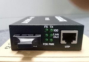 Convector media 2 sợi SC- BTON -10/100M -25km mã BT-950SM-25 . Hàng chính hãng