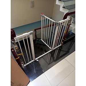 Thanh chắn cửa, chắn cầu thang Umoo, an toàn cho bé (kích thước từ 76-200cm)