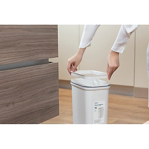 Thùng Rác Nhựa Cao Cấp Nắp Lật 10 Lít Inochi Nhật Bản (261 x 170 x 425 mm) - Giao màu ngẫu nhiên