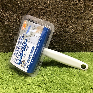 Bàn chải chà cửa kính, tường gạch men nhà tắm Kokubo có móc treo tiện dụng - Made in Japan