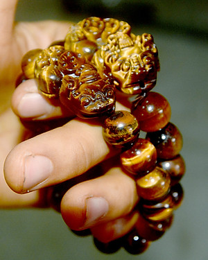 Vòng tay chuỗi đá mắt hổ tỳ hưu-nhiều cỡ ly