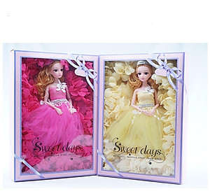 Hộp Quà Búp Bê Sweet Days Đáng Yêu Cho Bé