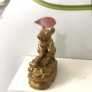 Tượng đá trang trí để bàn làm việc Chuột phong thủy - Màu nhũ vàng - Cao 11cm