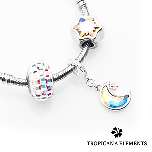Lắc Tay Tropicana Phối Charm Swarovski Pha Lê Trăng Sao Ngũ Sắc