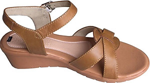 Dép nữ sandal Trường Hải đế xuồng da bò thật màu vàng Cao 5cm HÌNH ẢNH THẬT 