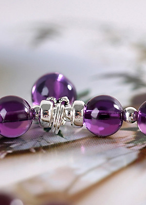 Vòng tay đá thạch anh tím phối charm bi bạc mệnh hỏa, thổ - Ngọc Quý Gemstones