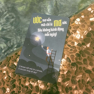 Bộ 52 Bookmark Độc Đáo - Fususu Card Green từ #1 tới #52 - Tuyển Tập Câu Nói Hay Tạo Động Lực - Hình Ảnh Châm Ngôn Ý Nghĩa Truyền Cảm Hứng Sống - Đựng Trong Hòm Kho Báu Sáng Tạo Dễ Thương