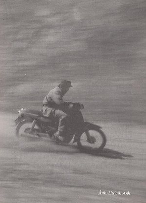 Sách Uống Cà Phê Trên Đường Của Vũ