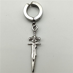 Khuyên tai bông tai khắc Joker phong cách bụi không cần xỏ lỗ