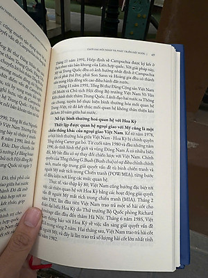 (Bìa cứng) TẦM NHÌN TỪ LỊCH SỬ – Nguyễn Văn Hưởng – TV Nguyễn Văn Hưởng – NXB Hội Nhà Văn