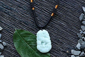 Mặt Dây Chuyền 12 Con Giáp Cẩm Thạch Ngọc Quý Gemstones